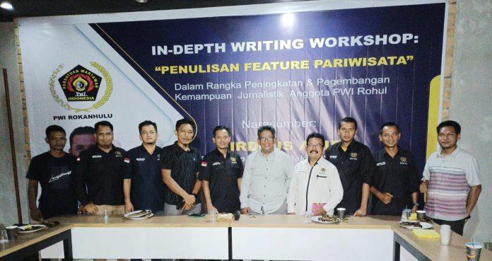 PWI Rohul Asah Kemampauan Wartawan Menulis Feature